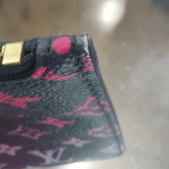 Louis Vuitton Monogram Spring in the City Neverfull MM Midnight Fuchsia Pochette - Picture 13 of 13